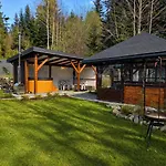 Prázdninový dům Bialy Swierczek - Jacuzzi, Balia Ruska Spa, Rowery, Altana I Grill W