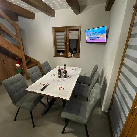Bialy Swierczek Holiday home *