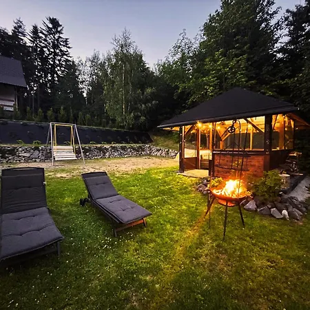 Bialy Swierczek Nyaraló *